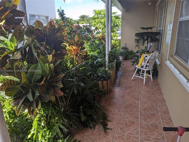 Foto del edificio - 720 83rd St