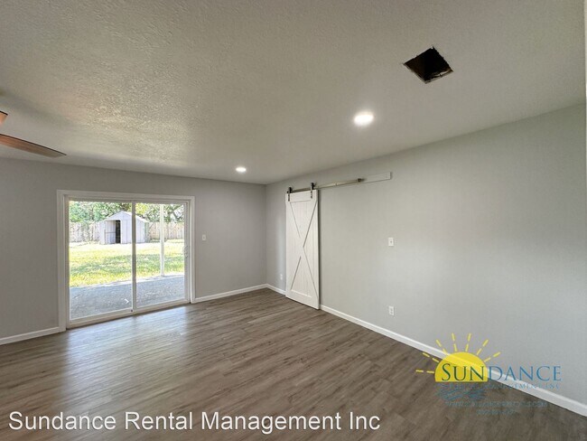 Building Photo - 3 br, 2.5 bath House - 116 Merle Circle
