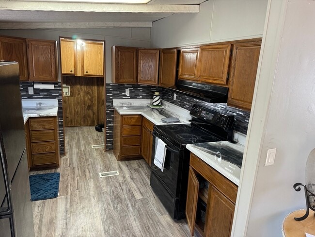Building Photo - 7031 Timber Ridge S