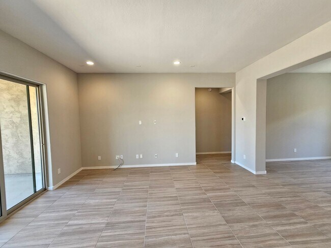 Building Photo - New Build