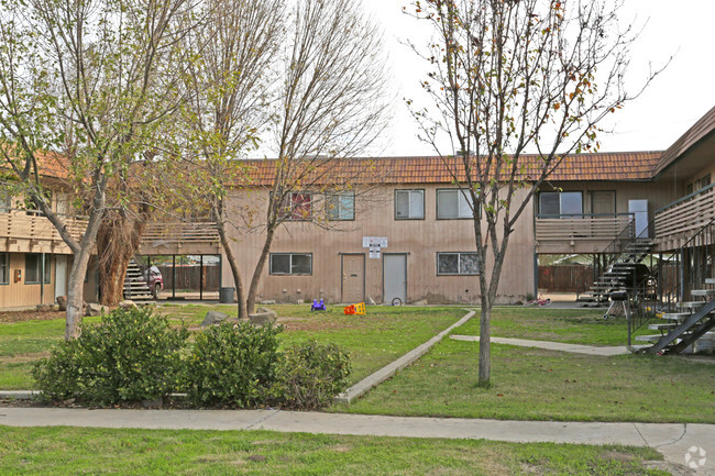 Building Photo - Los Olivos Apartments