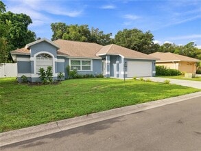 Building Photo - 2405 Appaloosa Cir