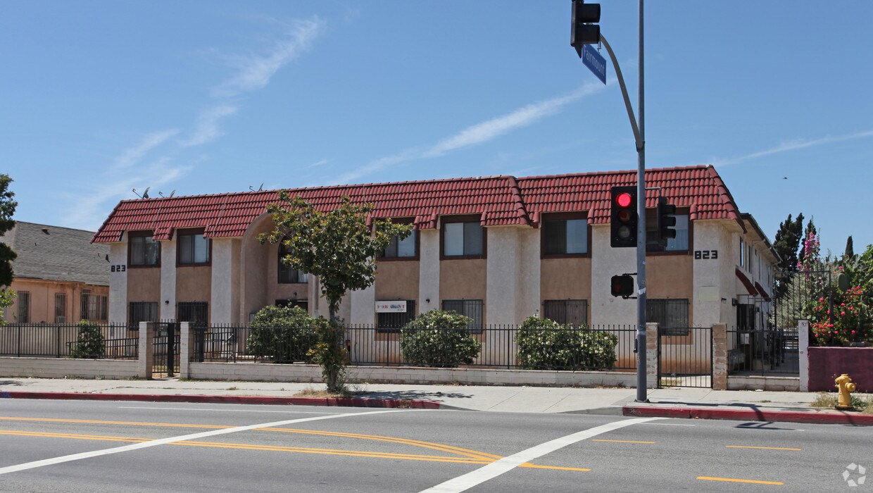 Primary Photo - 823 N Soto St