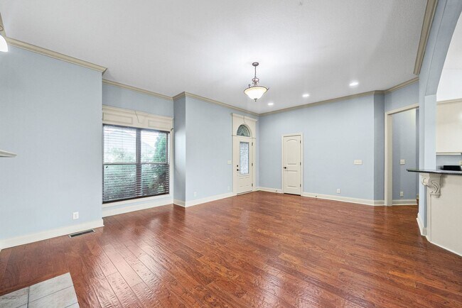 Foto del edificio - 3 Bedroom 2 Bath Pet Friendly Home For Rent!