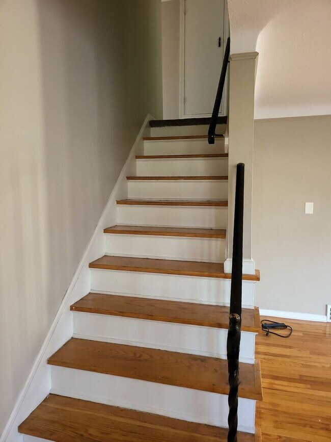 Building Photo - Beautiful Spacious Home in Lyndhurst