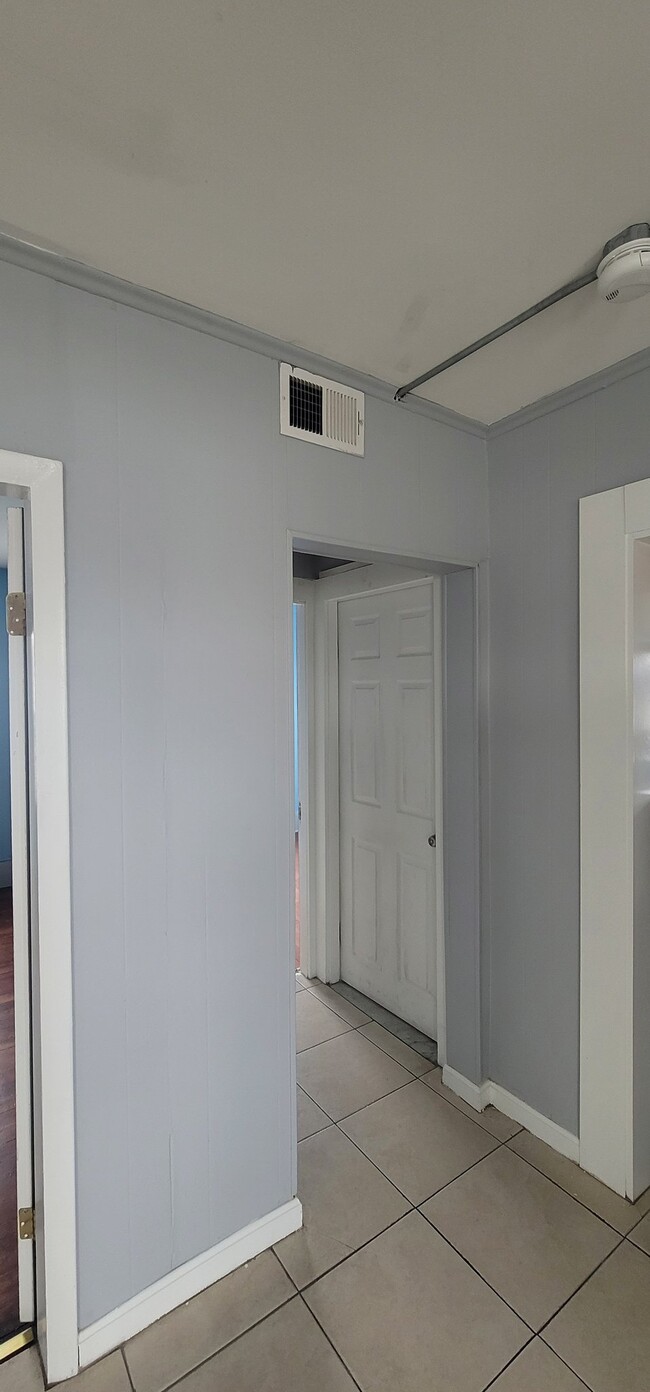 Photo - 162 Urban Ave Apartment