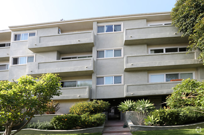 Building Photo - Venice Beach Atrium