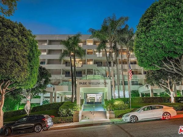 Foto del edificio - 1131 Alta Loma Rd