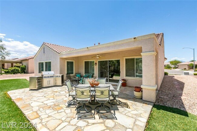 Foto del edificio - SINGLE STORY IN 55+ SUN CITY ANTHEM COMMUN...