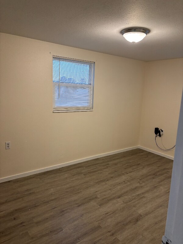 Foto del edificio - 90 W Cowles St