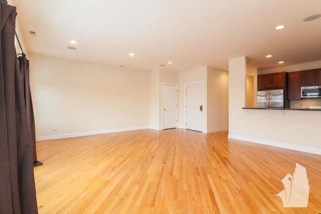 Foto del edificio - 3829 N Southport Ave