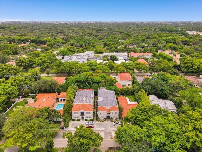 Foto del edificio - 935 Catalonia Ave