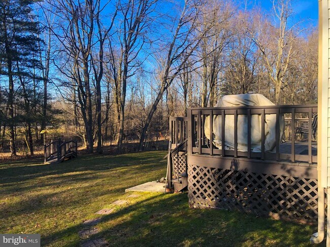 Building Photo - 1127 Buttonwood Dr