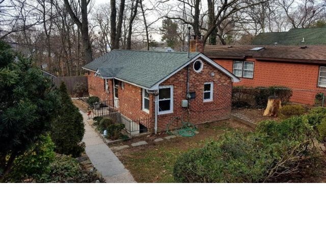 Primary Photo - 26 Putnam Ave