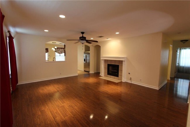 Building Photo - 225 Katy B Ln