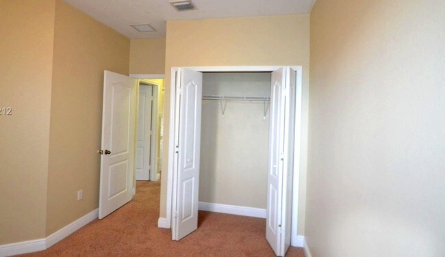 Foto del edificio - 3936 SW 69th Ave