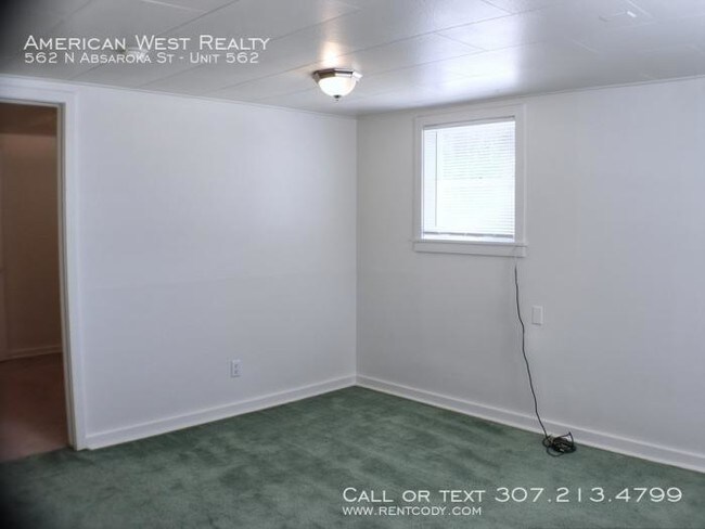 Building Photo - bedroom in Powell WY 82435