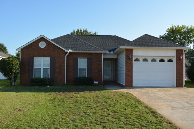 Foto del edificio - 204 Tyson Glen Dr