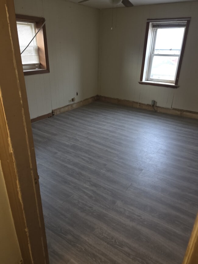 Building Photo - 155 Thomas St