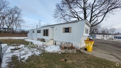 Building Photo - 2211 Dort Hwy