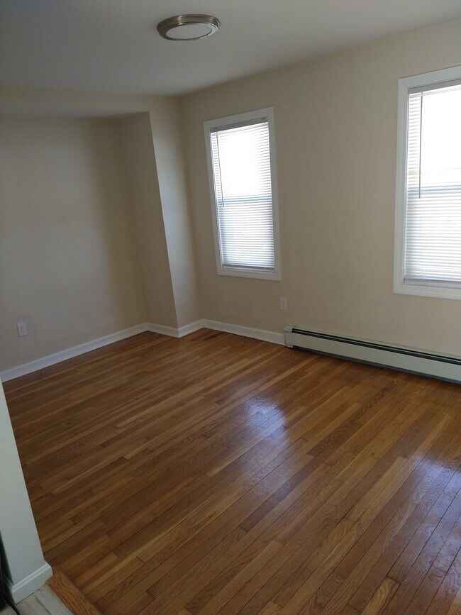 Dining Area - 13 Castle Rock Rd
