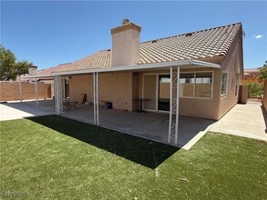 Building Photo - 1044 Thornfield Ln