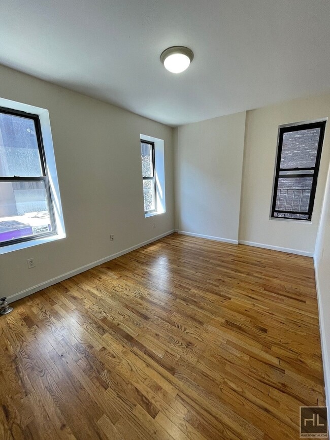 Building Photo - East 38th Street