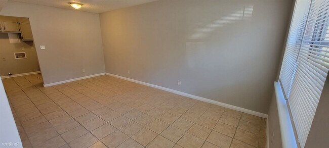 Foto del edificio - 2 br, 1 bath Townhome - 3923 Overland Hts ...