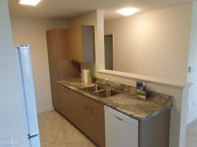 Building Photo - 3 br, 2 bath Condo - 56 Kihalani St