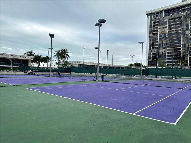 Foto del edificio - 1865 Brickell Ave