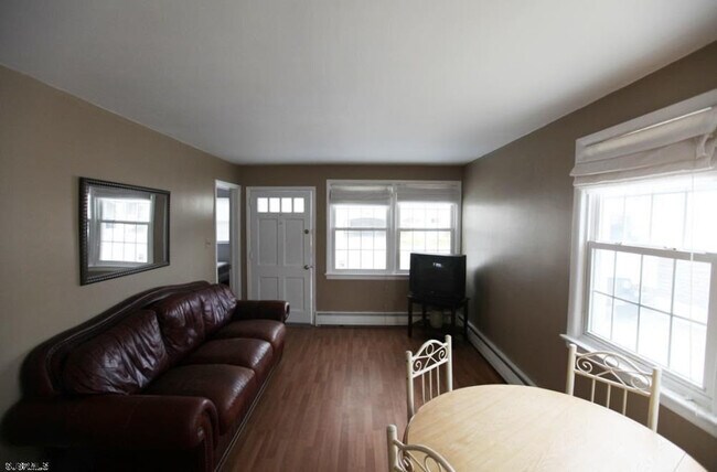 Living Room - 112 N Washington Ave