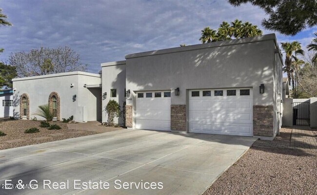 Foto del edificio - 5 br, 3 bath House - 6640 E Dreyfus Ave