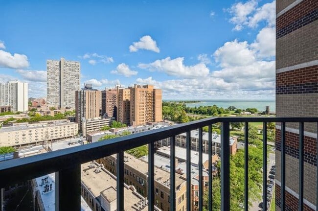 Building Photo - 3660 N Lake Shore Dr