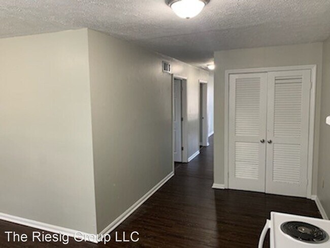 Foto del edificio - 1883 Dalton Ct