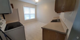 Building Photo - 5459 Old Thomasville Rd