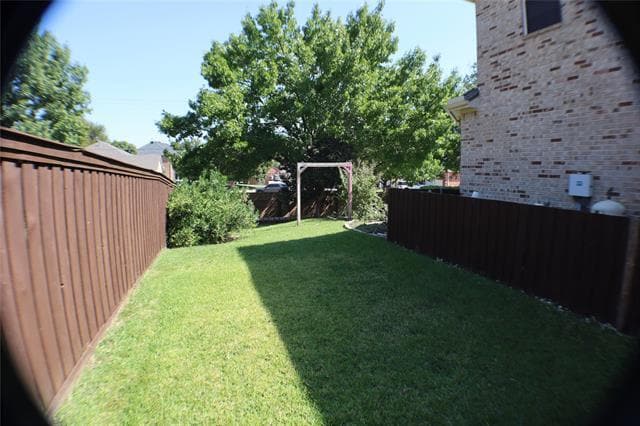 Building Photo - 1670 Oak Ridge Dr