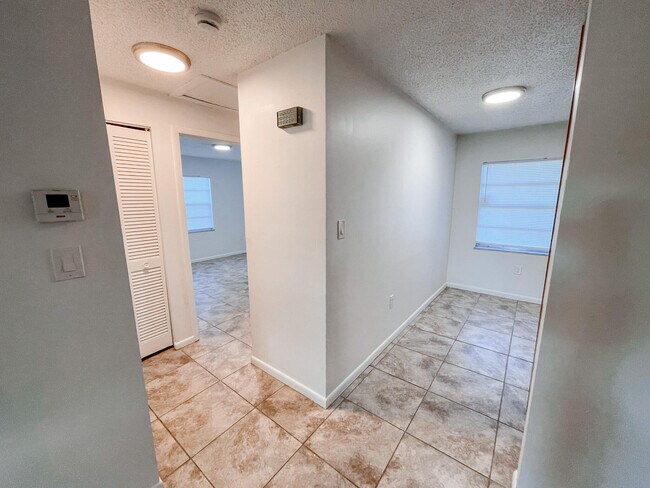 Foto del edificio - 122 Laidback Way