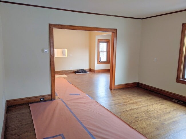 Building Photo - 1025 Sherman Ave