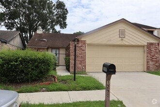 Building Photo - 12907 Maxfield Dr