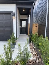 Building Photo - 3550 Blue Mockingbird St