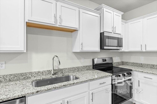 Building Photo - 13765 Shea Cir