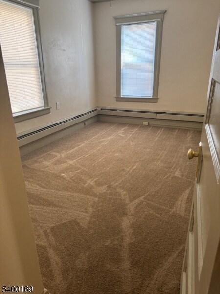 Foto del edificio - 284 Seymour Ave