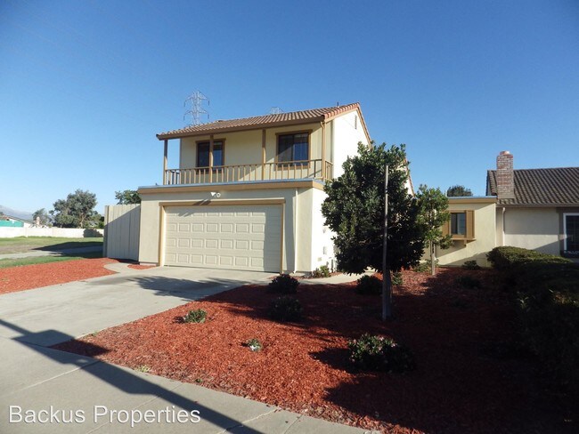 Building Photo - 3 br, 2 bath House - 644 Victor St.