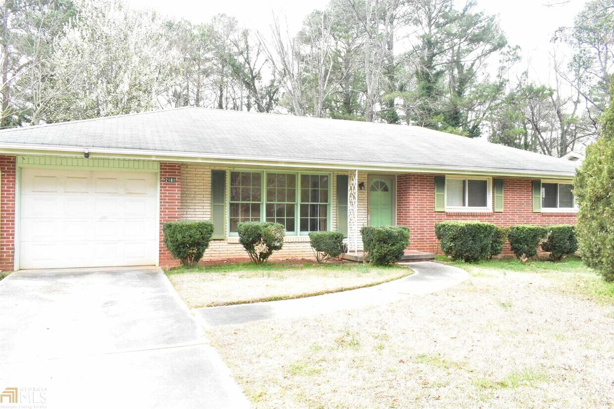Primary Photo - 2181 Golden Dawn Dr SW