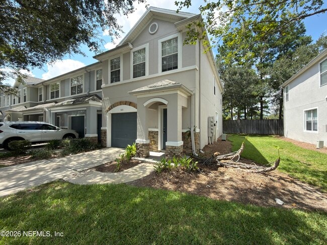 Building Photo - 5841 Parkstone Crossing Dr