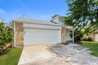 Building Photo - 13830 Walnut Hollow Ln