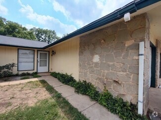 Building Photo - 7234 Montgomery Dr