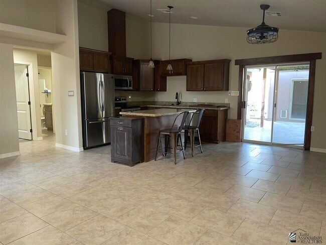 Foto del edificio - 12658 E 45th Ln