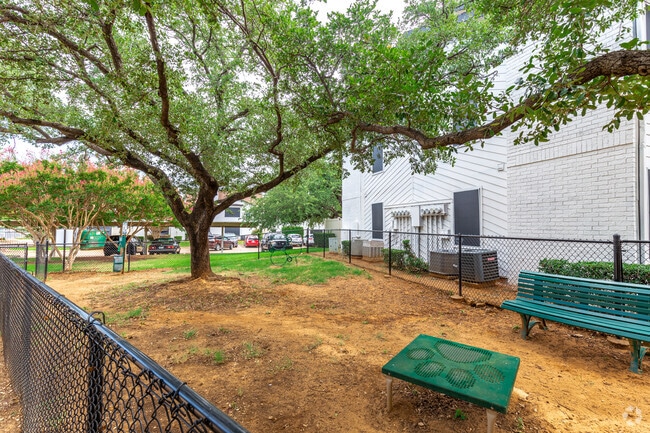 Dog Park - Prescott Park Apartment Homes