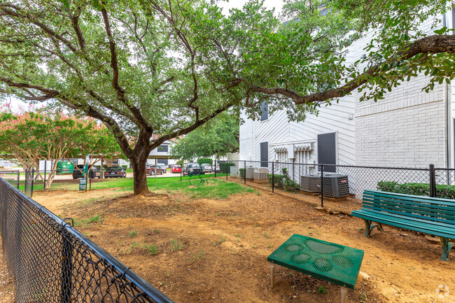 Dog Park - Tides on Randol East